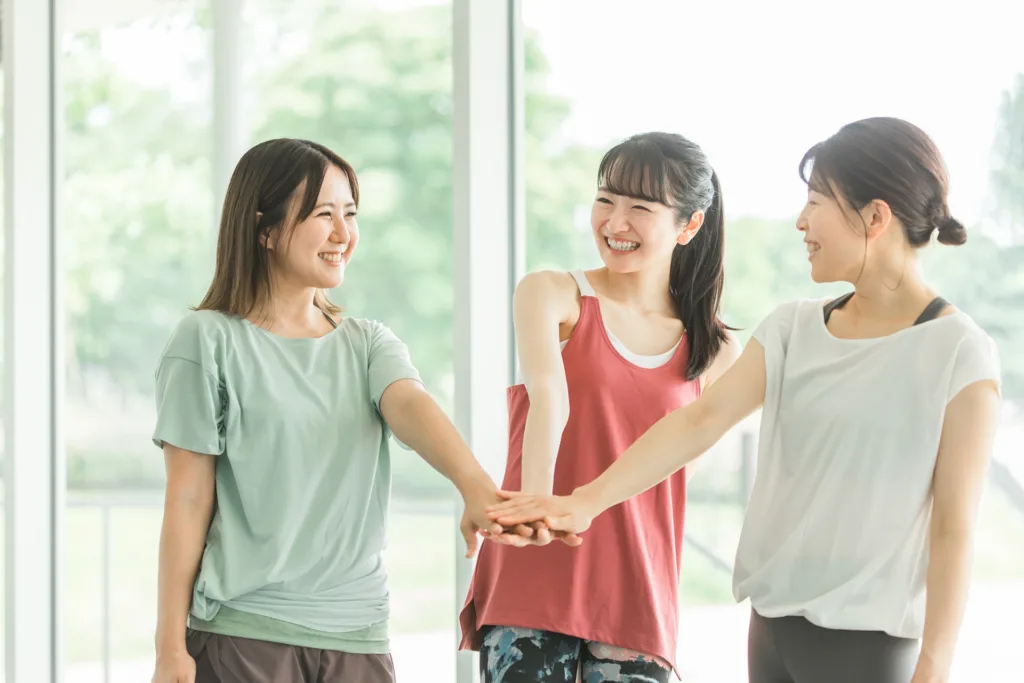 社員旅行の余興おすすめ15選｜幹事が失敗しない選び方と費用相場【2026年版】体験系