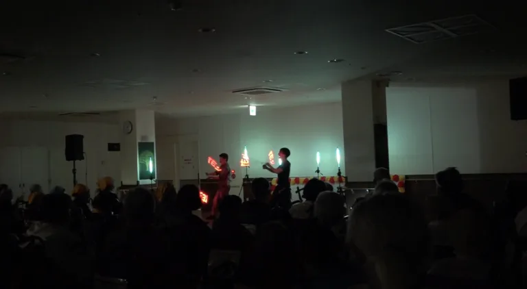 敬老会・敬老の集いでの光のショーの出演事例