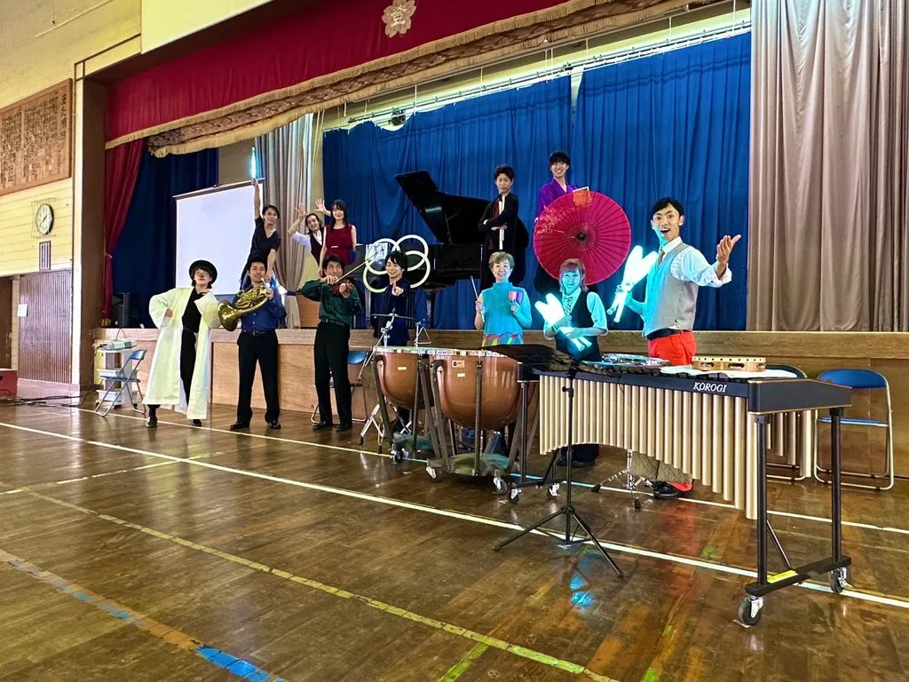 沖縄でのフィルハーモニー楽団コラボでの芸術鑑賞教室に出演したメンバー