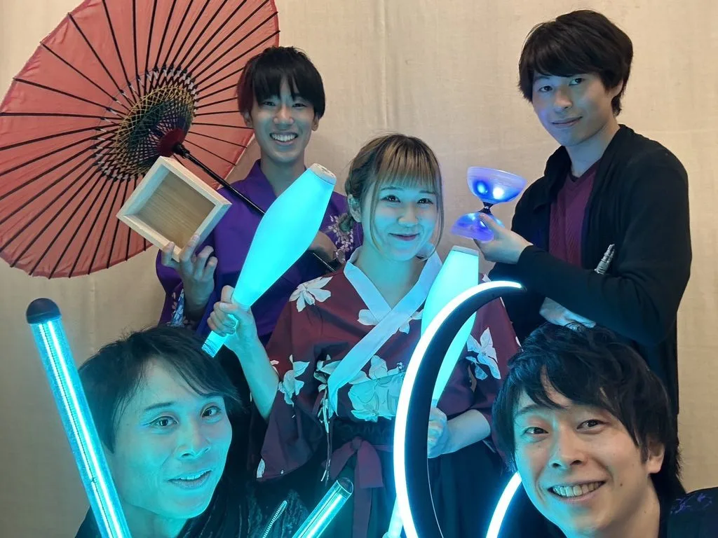 松江清心養護学校での芸術鑑賞教室に出演したメンバー