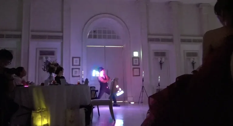 結婚式場での光のショーの出演事例
